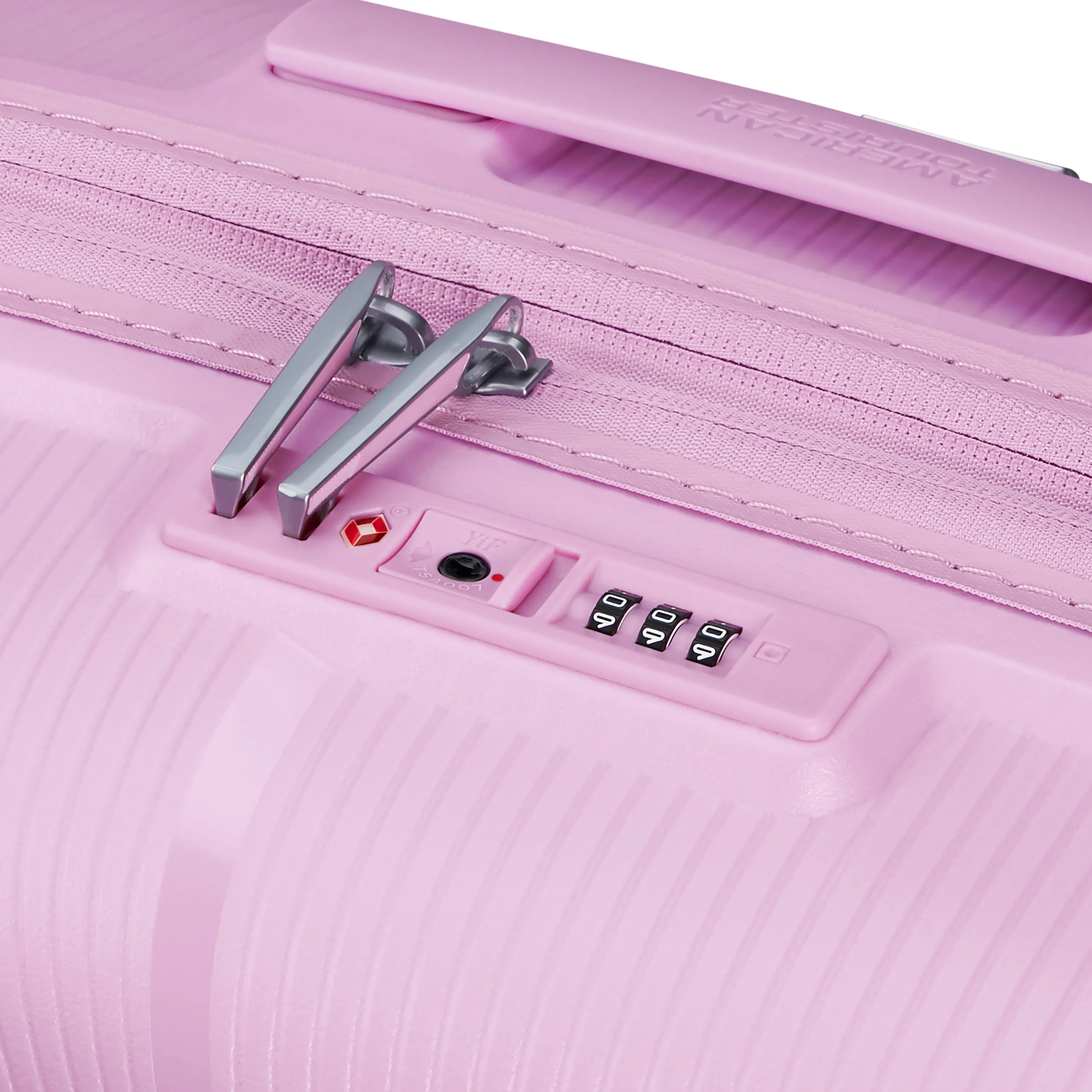 American Tourister StarVibe Spinner Large Expandable Luggage