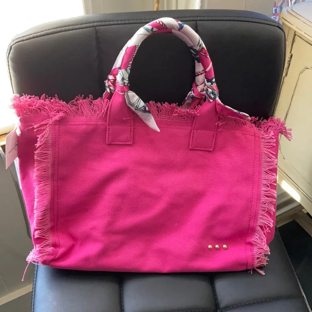 Bag purse pink or green you know what I mean…