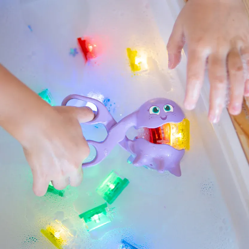 *NEW* Glo Pals Pick-Up Pals Sensory Tools