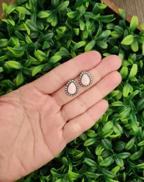 Stamped Sterling Silver Pink Conch Shell Ball Trim Tear Drop Stud Earrings