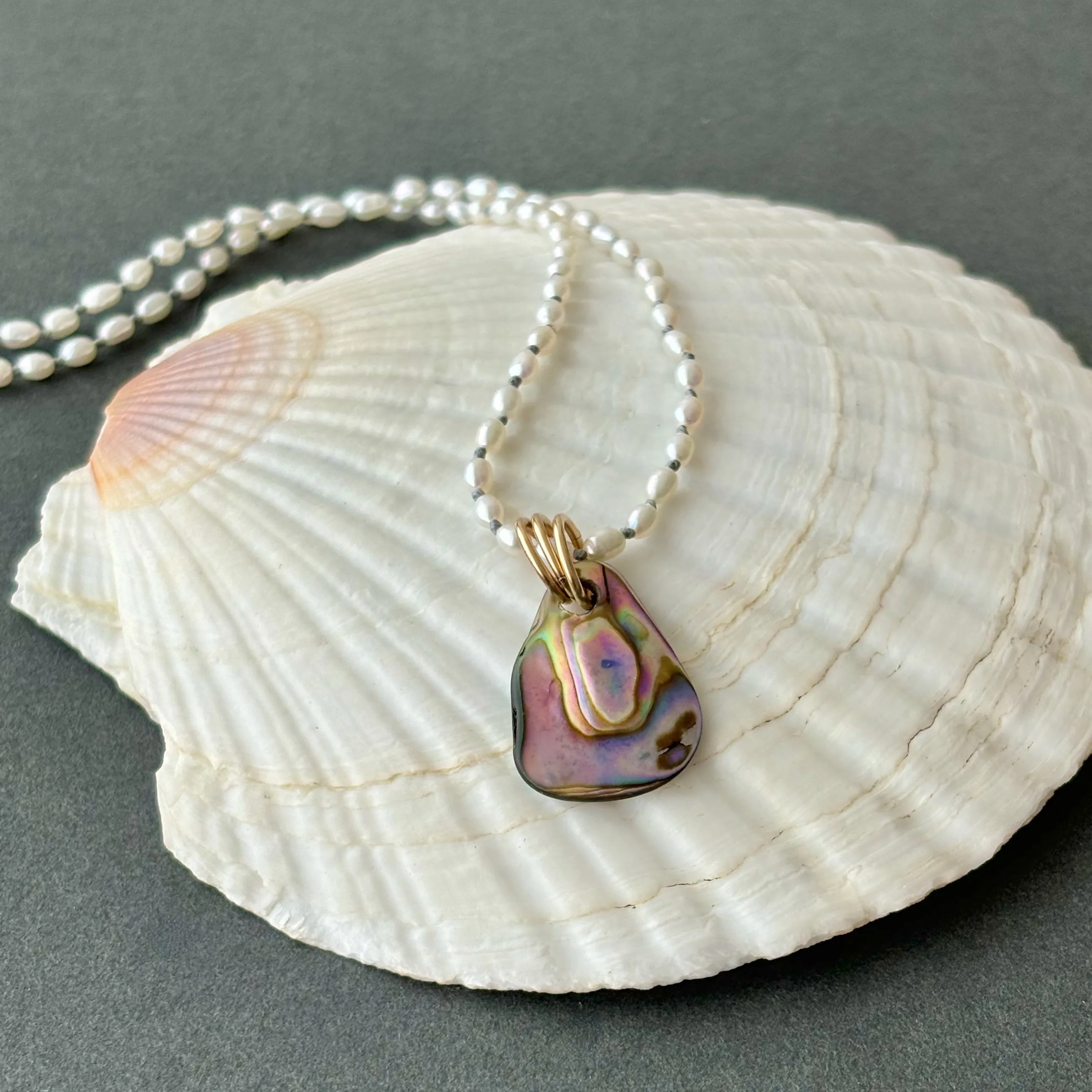 three ring wave tumbled abalone shell necklace